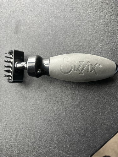 Sizzix die cleaning brush - sizzix,